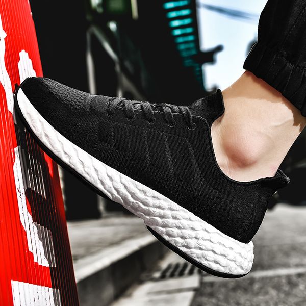 new summer road running shoes men light sneakers men mesh breathable tennis shoes jogging walking
new summer road running shoes men light sneakers men mesh breathable tennis shoes jogging walking