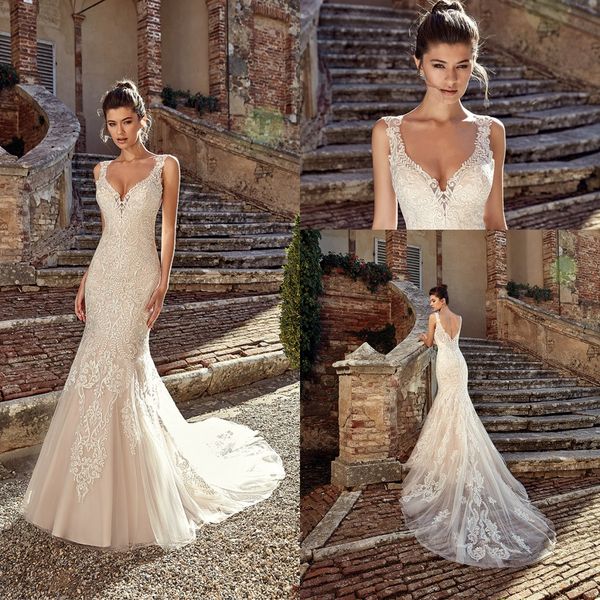 2019 scoop neck lace mermaid wedding dresses tulle applique backless court train wedding bridal gowns with buttons robe de mariée, White
2019 scoop neck lace mermaid wedding dresses tulle applique backless court train wedding bridal gowns with buttons robe de mariée, White
