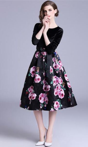 autumn new velvet stitching long-sleeved temperament printing tie slimming long a-line skirt, Black;gray
autumn new velvet stitching long-sleeved temperament printing tie slimming long a-line skirt, Black;gray