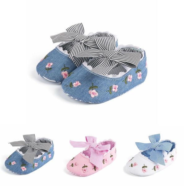 2020 floral embroidery baby shoes striped bow first walker soft soles toddler anti-slip princess shoe, Black;red
2020 floral embroidery baby shoes striped bow first walker soft soles toddler anti-slip princess shoe, Black;red