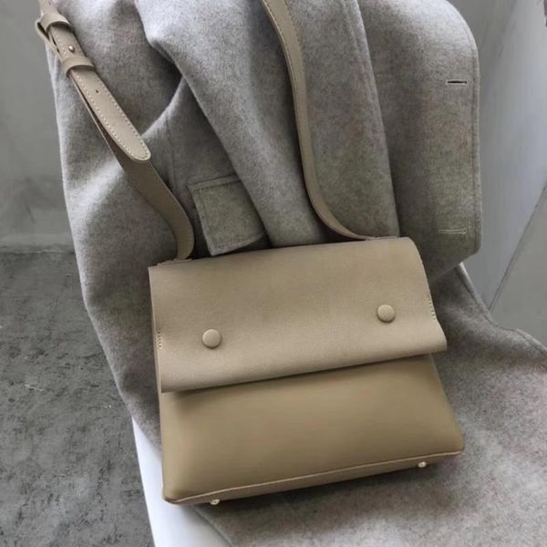 2020 new small bag female bag ladies handbag solid color large capacity simple wild shoulder messenger
2020 new small bag female bag ladies handbag solid color large capacity simple wild shoulder messenger
