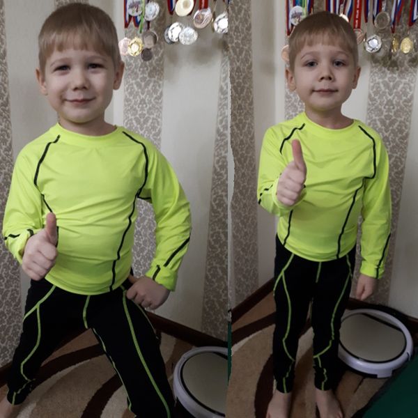 children's sportswear winter thermal underwear kids suit sport wear for kids children rashgard kit compression sports suits, Black;blue
children's sportswear winter thermal underwear kids suit sport wear for kids children rashgard kit compression sports suits, Black;blue