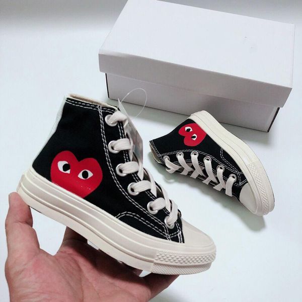 kids shoe big eyes play chuck 70 multi heart 70s hi canvas skate shoes classic 1970s canvas shoes jointly name skateboard children shoes, White;red
kids shoe big eyes play chuck 70 multi heart 70s hi canvas skate shoes classic 1970s canvas shoes jointly name skateboard children shoes, White;red