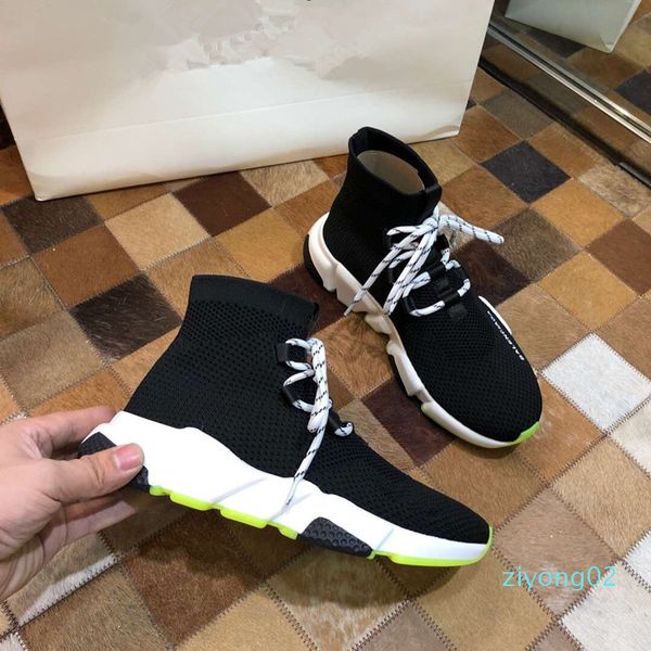2019 designer speed trainer men women high sock shoes black solid luxury fashion trainers runner walking sneakers z02
2019 designer speed trainer men women high sock shoes black solid luxury fashion trainers runner walking sneakers z02
