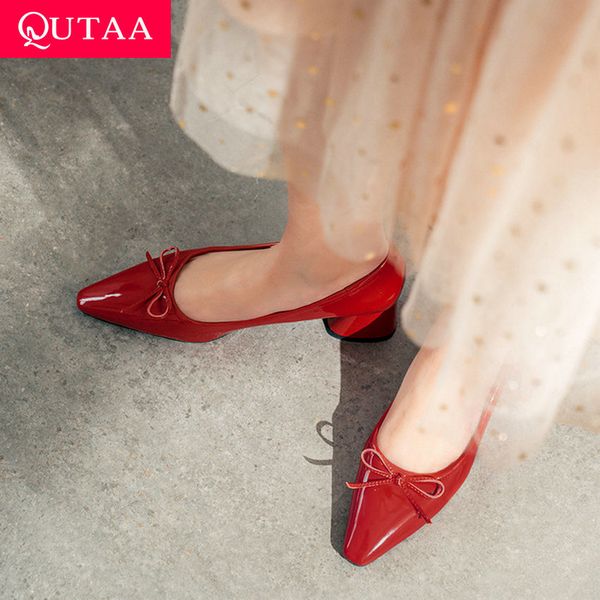 qutaa 2019 женские насосы квадратный мед каблук лакированная кожа острый носок бабочка-узел скольжения на элегантной женской обуви весна раз, Black
qutaa 2019 женские насосы квадратный мед каблук лакированная кожа острый носок бабочка-узел скольжения на элегантной женской обуви весна раз, Black