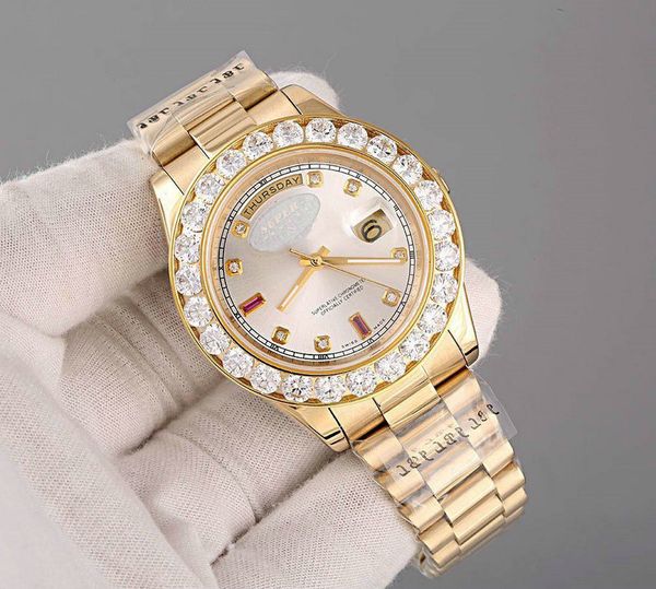 Модные новые часы Day Date из 18-каратного золота с автоподзаводом Мужские часы Diamond Bez
Модные новые часы Day Date из 18-каратного золота с автоподзаводом Мужские часы Diamond Bez