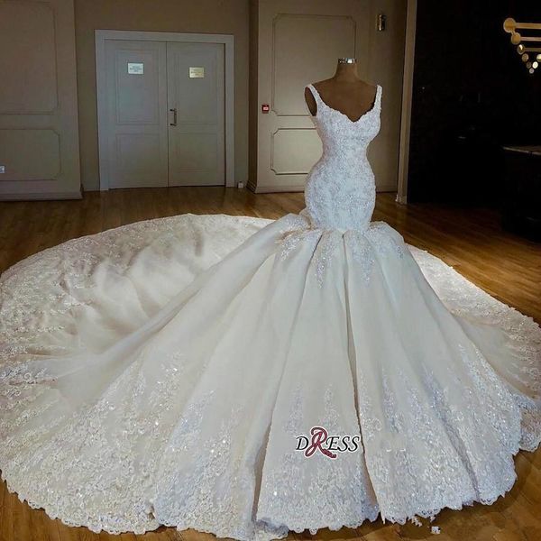 glamorous v-neck lace wedding dresses 2020 slim fit appliqued beads long train vintage bridal dress ruffle organza custom made wedding dress, White
glamorous v-neck lace wedding dresses 2020 slim fit appliqued beads long train vintage bridal dress ruffle organza custom made wedding dress, White