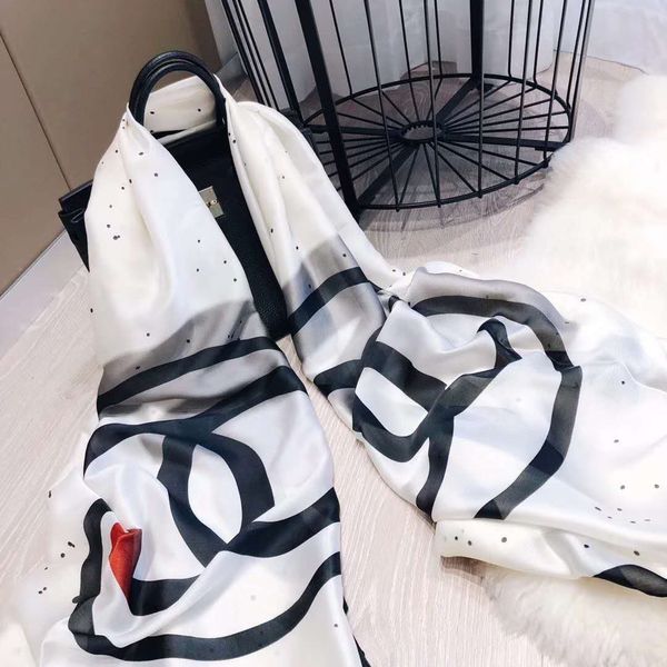 Newe t good qualtiy ize 180x90cm ummer carf brand french de ign floral letter pattern printed ilk carve women gift a 110
Newe t good qualtiy ize 180x90cm ummer carf brand french de ign floral letter pattern printed ilk carve women gift a 110