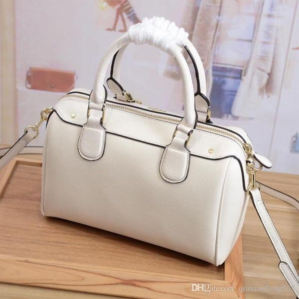 classic women handbags designer fashion luxury leather making high-end atmospheric attractive women single shoulder bag number +8
classic women handbags designer fashion luxury leather making high-end atmospheric attractive women single shoulder bag number +8
