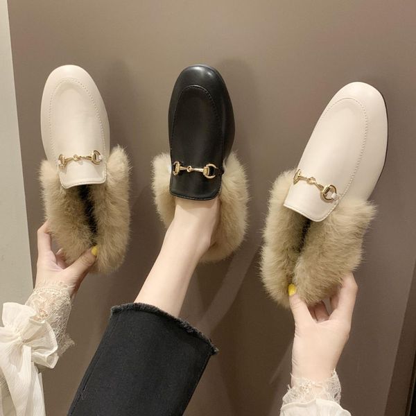 european fashion new style women's real hair slipper brand with a casual shoe fur high-end trend girls head half slippers foreig, Black
european fashion new style women's real hair slipper brand with a casual shoe fur high-end trend girls head half slippers foreig, Black