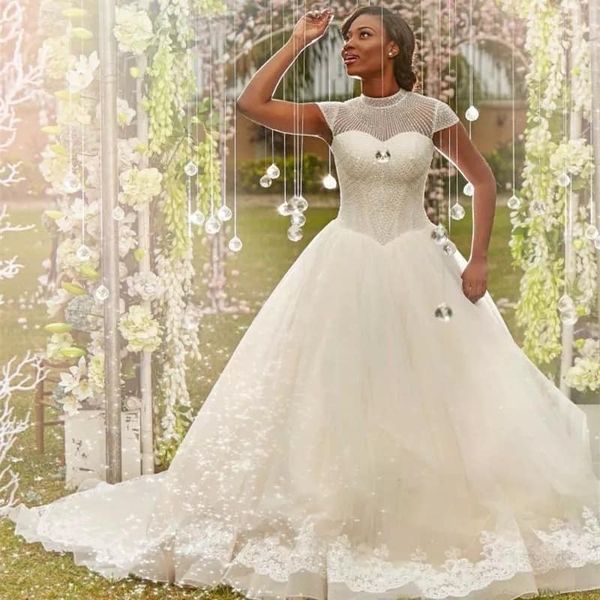 ball gown high neck short sleeve plus size princess beach wedding dresse with beads robes de mariée elegant tulle bridal gowns 2019, White
ball gown high neck short sleeve plus size princess beach wedding dresse with beads robes de mariée elegant tulle bridal gowns 2019, White