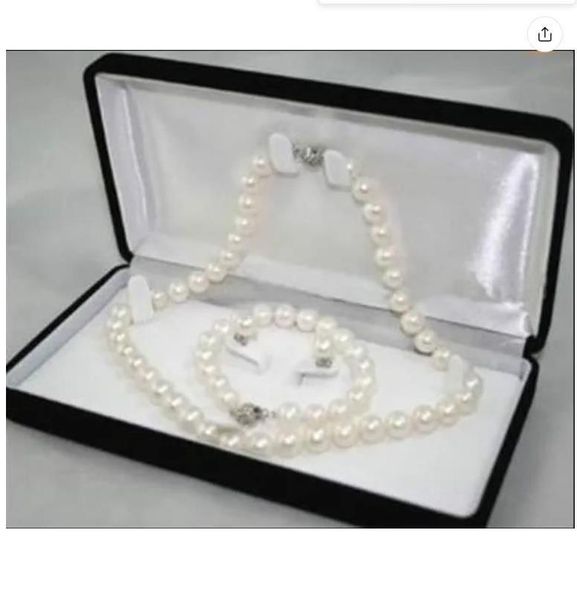 White Akoya Pearl Necklace & Bracelet Set