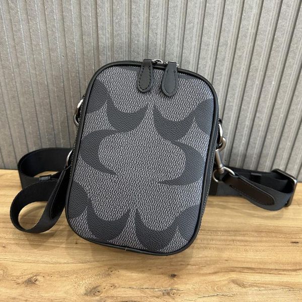 Unisex Leather Ches…