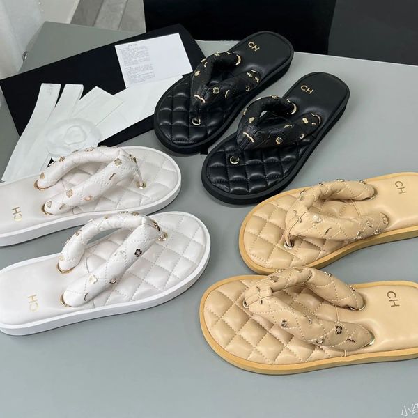 AAA quality flip flops Women Designer Soft Leather Platform Sandals Flat Thick Sole Beach Luxury Slippers Summer Comfort Fashion Slides Fast shipping