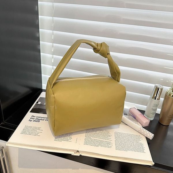 D971 Trendsetting F…