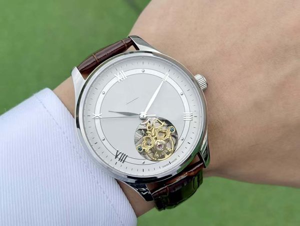 Men's Elegant Series Watch: Classic Charm and Elegant Business Coexist, Simple and Generous with Everlasting Luster, Blue
Men's Elegant Series Watch: Classic Charm and Elegant Business Coexist, Simple and Generous with Everlasting Luster, Blue