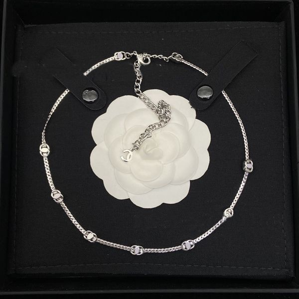 Womens Designer Necklaces Pendant Jewelry Choker 18K Gold Neckalce Chain Birthday Party Gifts Accessory
Womens Designer Necklaces Pendant Jewelry Choker 18K Gold Neckalce Chain Birthday Party Gifts Accessory