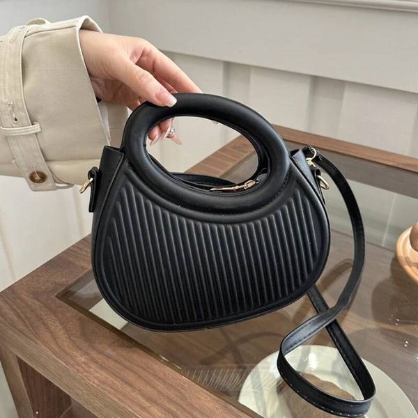 Bestseller Chic Stripe Design Women's Shoulder Bag Fashion Elegant Round Handbags 2026 Trend Classic Commuting Crossbody Bags for Women ddmybear