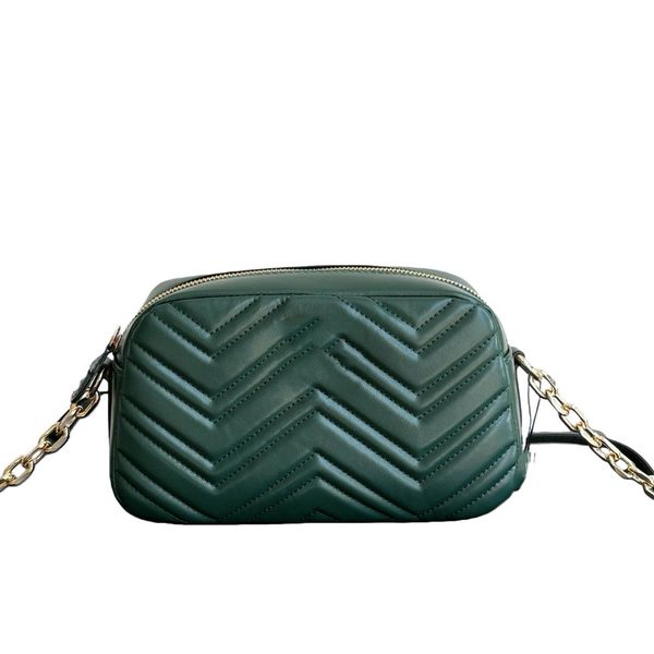 Chic Minimalist Fas… - image