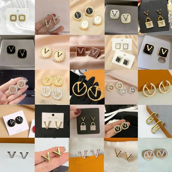 Designer Ear Stud Earrings 200 Style Random sent Letter Earring Fashion Women Elegance Wedding Party Jewelry Accessories
Designer Ear Stud Earrings 200 Style Random sent Letter Earring Fashion Women Elegance Wedding Party Jewelry Accessories