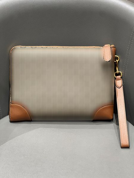 Chic Women's Premiu…