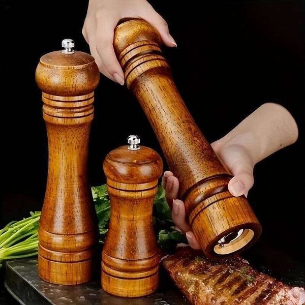 Premium Oak Pepper Grinder, Adjustable Coarseness. Perfect for Home & Restaurant Kitchens. Handheld, No Electricity Needed. 26H0129