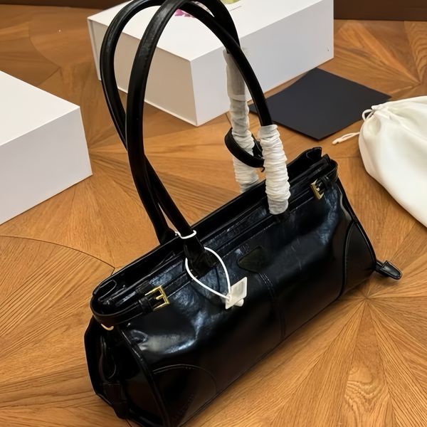 Fashion Designer Wo… - image