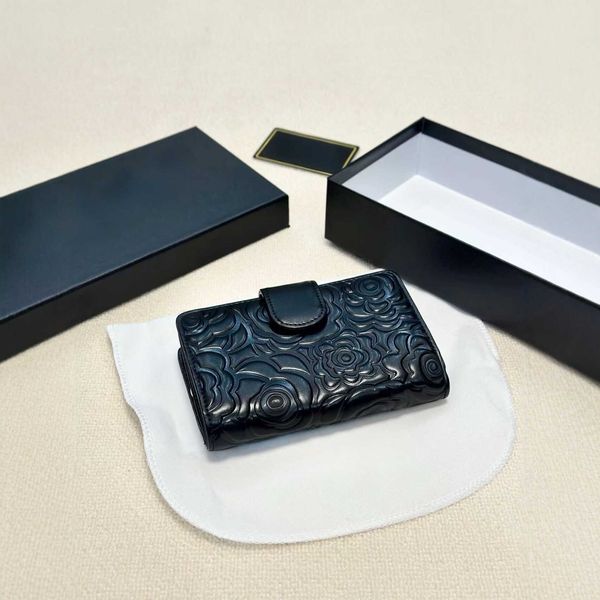 Wallets Classic And Medium-Long Genuine Leather Wallet With Embossed