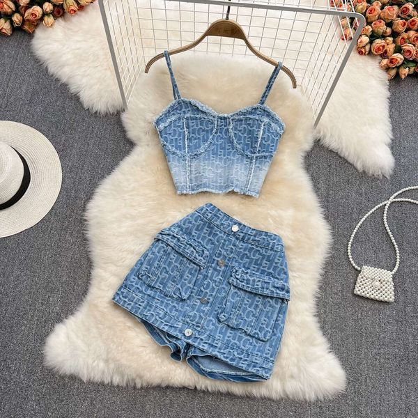 2026 designer style retro high a16 waist slim fit wide leg shorts embroidered denim A-line hot pants two-piece set vest top, Blue
2026 designer style retro high a16 waist slim fit wide leg shorts embroidered denim A-line hot pants two-piece set vest top, Blue