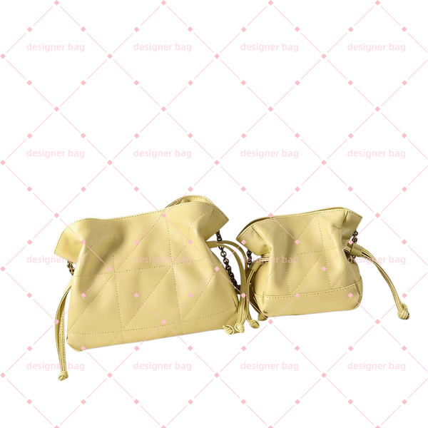 Elegantly Designed Genuine Leather Handbag for Women Chic Fashion Staple