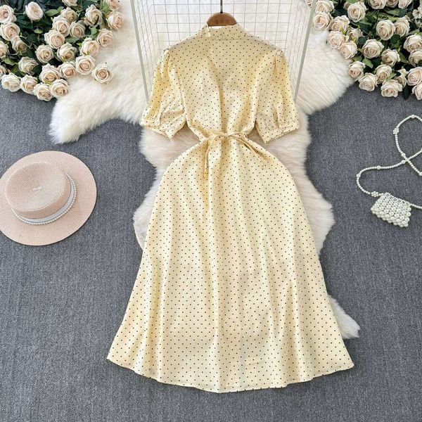 French classic polka dot short sleeved women's A19 2026 summer new multifunctional mid length A-line skirt suitable for commuting