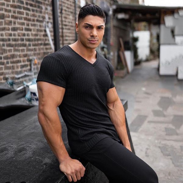 Running V-Neck Shor…