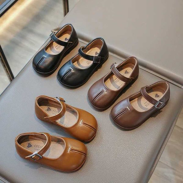 New Children Leather Shoes For Girls Shoes Kids Soft Bottom Anti-Skid Outside W…