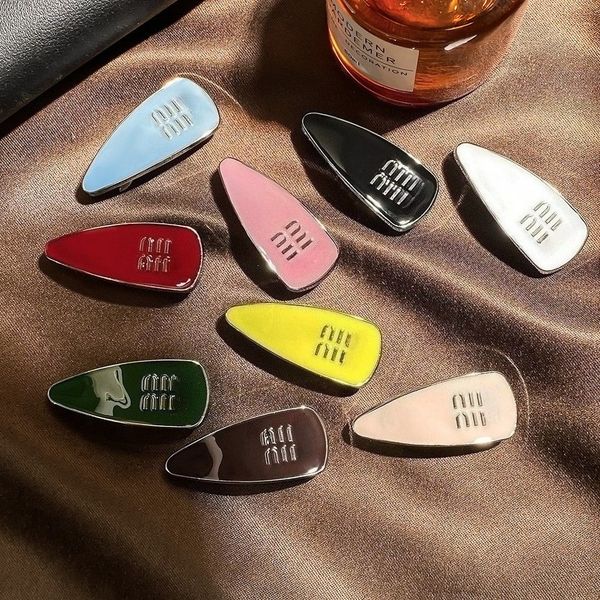 Hair Clips Luxury Designer Jewelry Women Hair Clips Letter Barrettes Gold Silver Hairpins Fashion Hair Accessories Hairpins Claws
Hair Clips Luxury Designer Jewelry Women Hair Clips Letter Barrettes Gold Silver Hairpins Fashion Hair Accessories Hairpins Claws