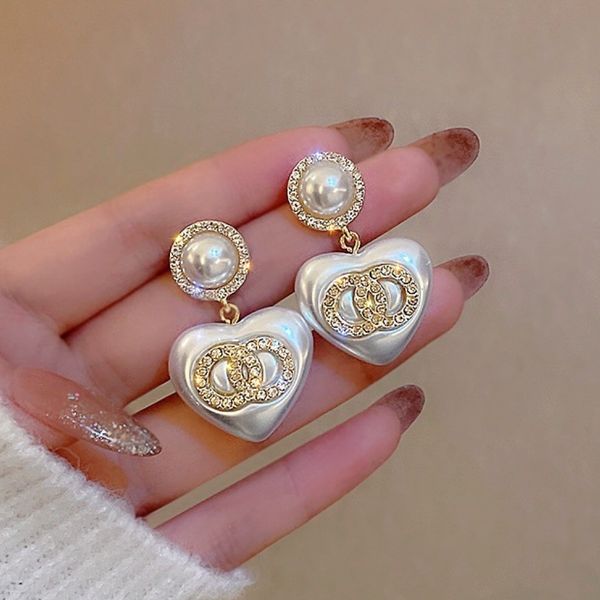 Plated gold Earrings Luxury Brand Designers Letters Stud necklace Women Crystal Rhinestone Earrings Wedding perty Jewerlry
Plated gold Earrings Luxury Brand Designers Letters Stud necklace Women Crystal Rhinestone Earrings Wedding perty Jewerlry