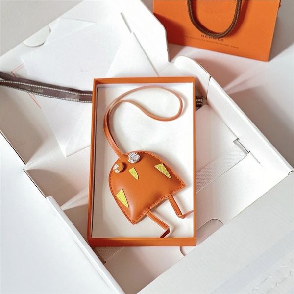Applicable bag r charm imported sheepskin pendant owl leather car charm bag hanging car accessories L2605252LKR