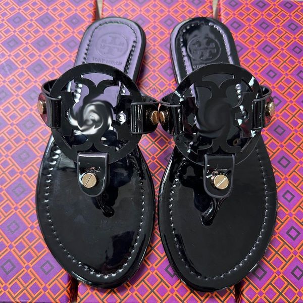 Designer Sandals Women Slides Slippers Flip-Flop Summer Beach casual Slippers Fashion Hot Classic Luxury Clip on Sandals Comfortable flat Sizes 35-42A, Dark navy
Designer Sandals Women Slides Slippers Flip-Flop Summer Beach casual Slippers Fashion Hot Classic Luxury Clip on Sandals Comfortable flat Sizes 35-42A, Dark navy
