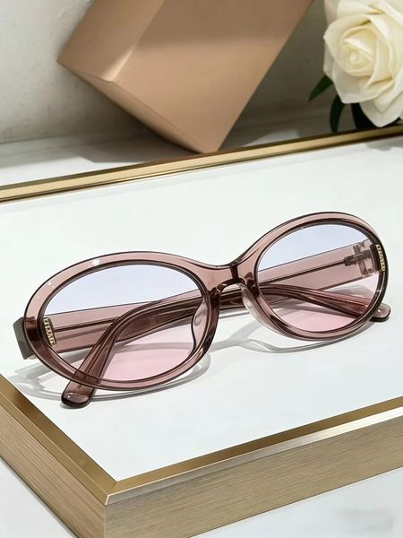 Designer sunglasses Women's glasses Fashion glasses 158av SIZE: 58x18x138 mm
Designer sunglasses Women's glasses Fashion glasses 158av SIZE: 58x18x138 mm