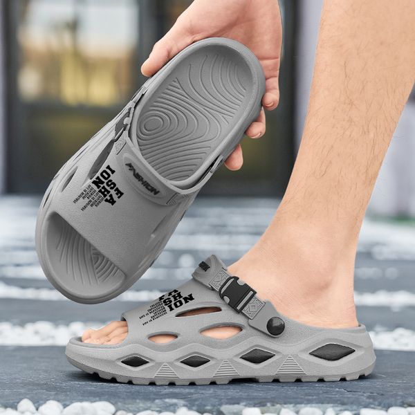 Soft-to-Wear Ankle-High Casual Sandals Made from Densely Padded Synthetic Rubber