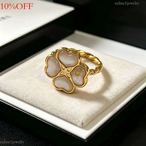 26 new models of four-leaf clover rings for women, light luxury niche high-end style mother-of-pearl rings, popular on live streaming, direct factory sales,