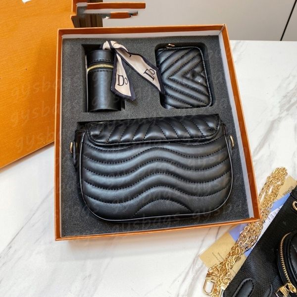 2026 New Designer Makeup Bag Fashion Light Luxury Women's Mini Lipstick Bag Zero Wallet Gift Set Three Piece Set Classic Solid Color Chain Crossbody Bags 20cm