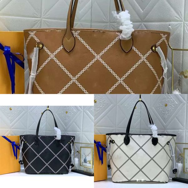 Designer Luxury Tote Bag in Black