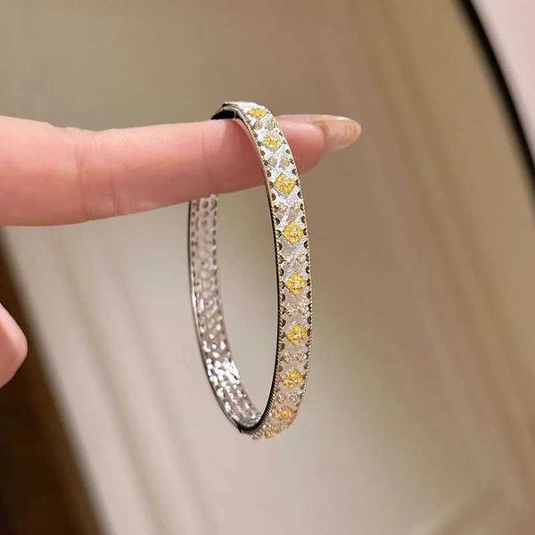 High-end Embossed design brushed yellow floral bracelets for women exquisite and trendy fashion bracelet wedding jewelry gift L260522