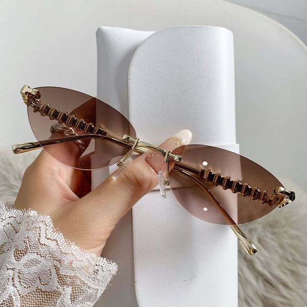 Car tierr New Frameless Cat Eye Sunglasses for Men and Women Celebrity Metal Threaded Rivet Temple Sunglasses
