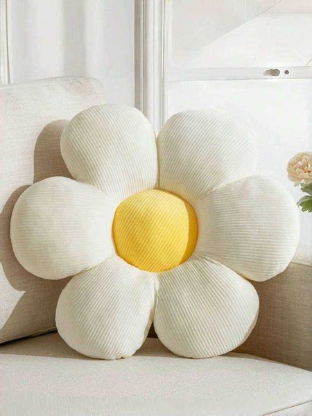Flower Shaped 6-Petals Throw Floral Design Soft Comfortable Decorative Cushion Suitable For Home Decor And Outdoor Travel In Spring/Summer C260706