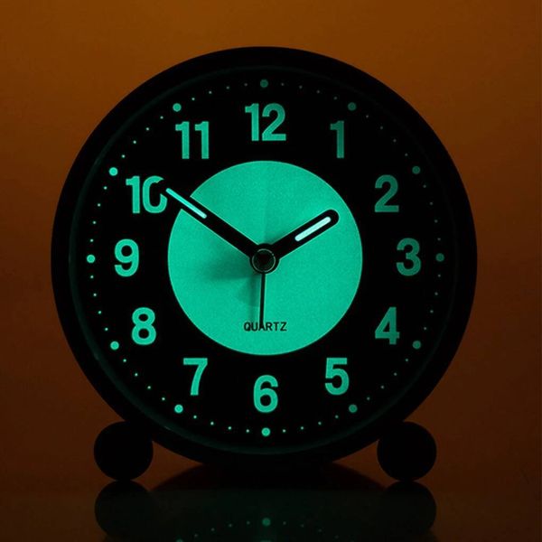 Glow-In-The-Dark Quiet Battery-Operated Non-Ticking Wake-Up Modern Design Silent Clock For Bedroom 26L0706