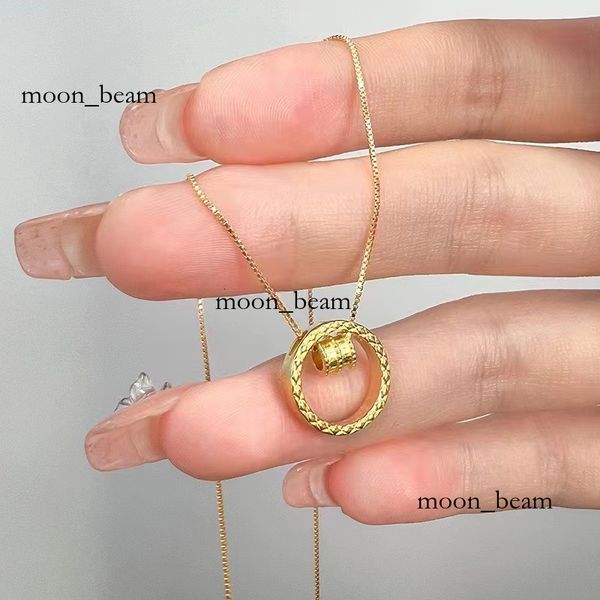 Popular "Small Waist" Necklace, Hot-Selling on Live, Circle Pendant for Women, Light Luxury, Simple and Elegant Clavicle Chain, Direct Sale