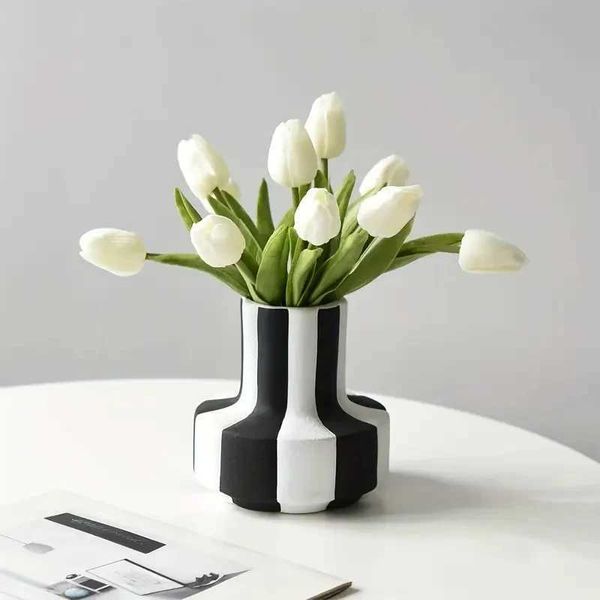 Creative Stripe Vase Black and White Stripe Vase Unique Black White Modern Vase Home Decoration L26711