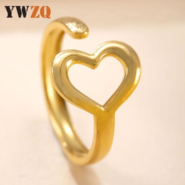 Sterling Silver 14K 18K Gold ring with oil-pressed hollow heart design fashionable open ring titanium steel jewelry direct sales from manufacturer