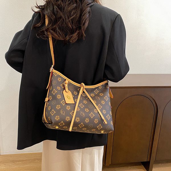 Free shipping luxury Shoulder Bags Fashionable casual simple — compare prices at CompareOffers